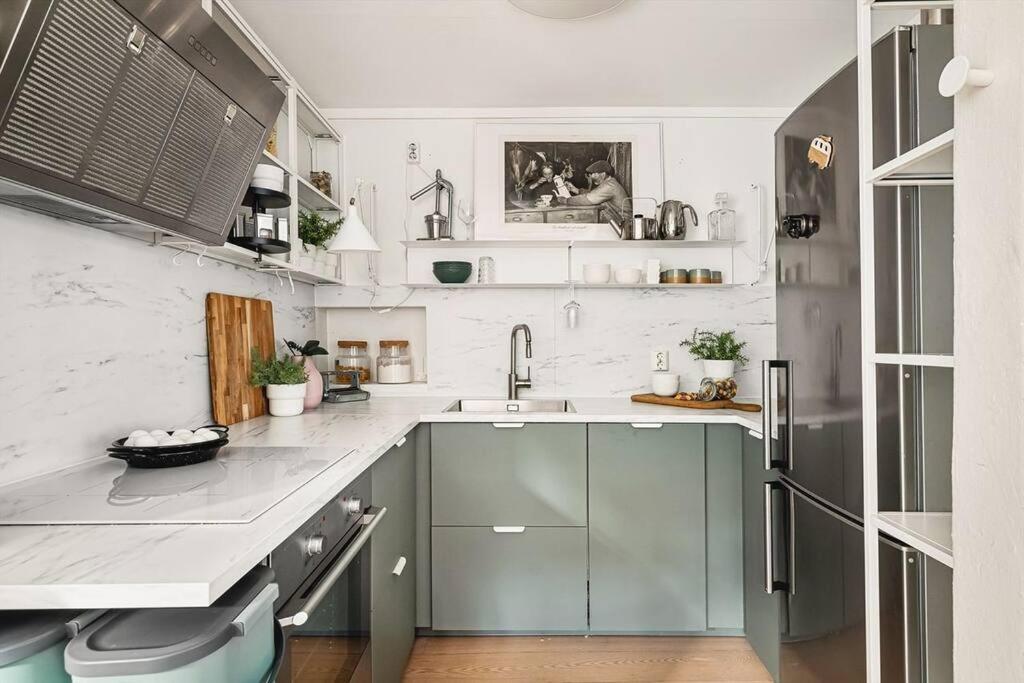 Beautiful Bergen House From 1790 Appartement Buitenkant foto