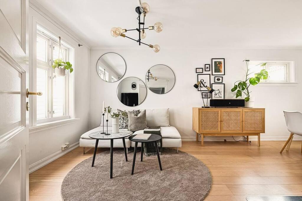 Beautiful Bergen House From 1790 Appartement Buitenkant foto